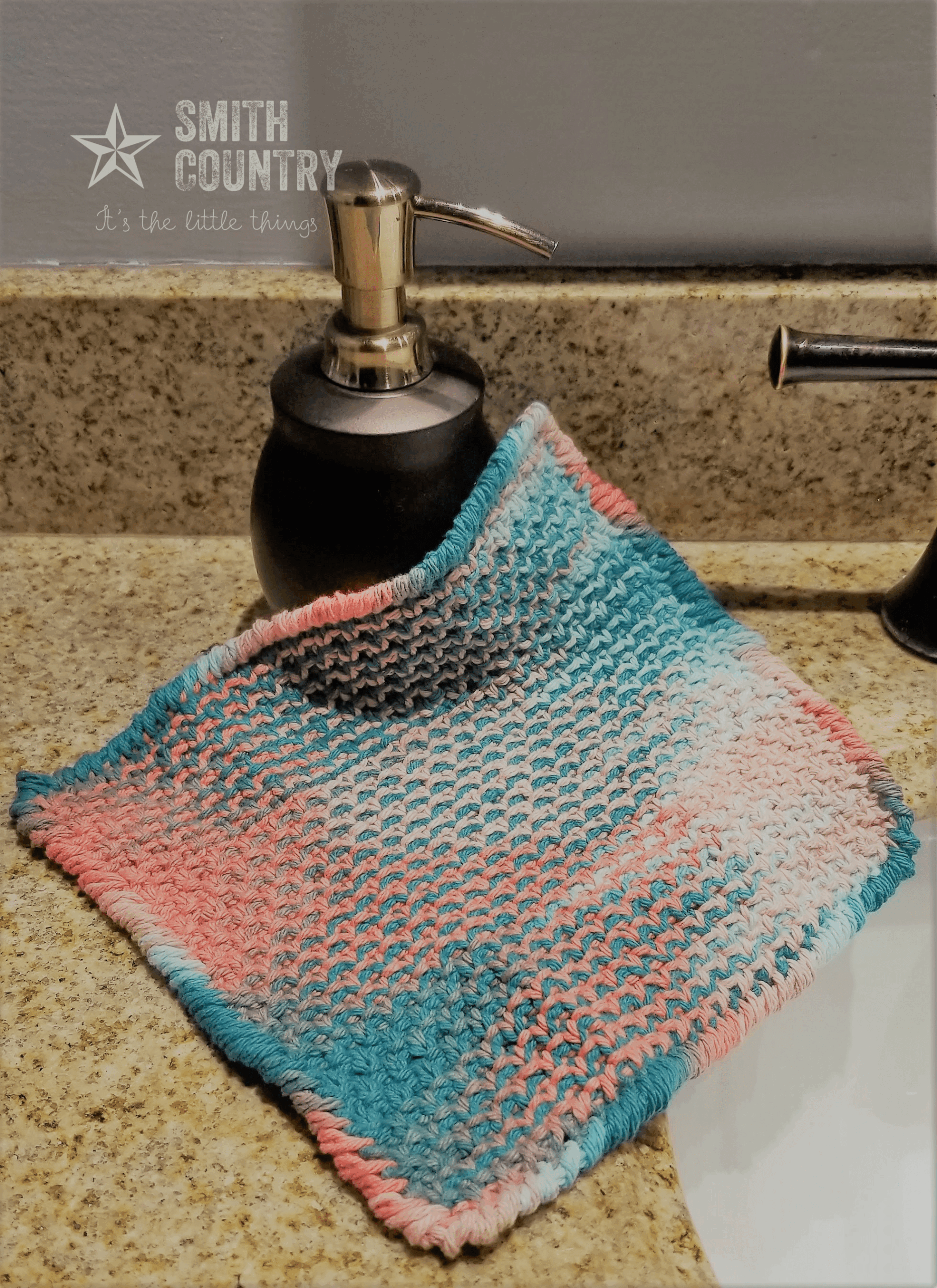 Irish Moss Washcloth in a coral color way.