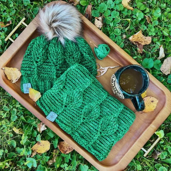 Birch Leaf Cowl and Beanie Set Image-2