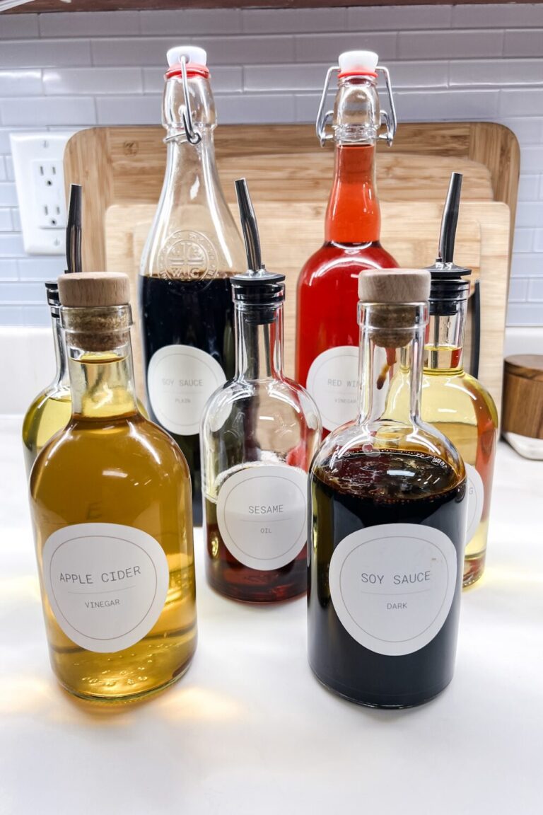 DIY Oil and Vinegar Dispenser: Upcycling Made Easy