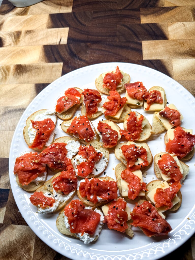 Lox & Bagel Bites (Easy No-Cook Party Appetizer)